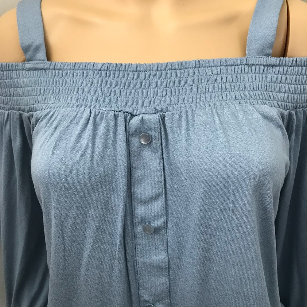 Blouse 👚 - Picture 6 of 6